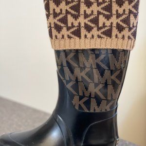 Michael Kors Signature Logo Rain Boots Women's Size 7 WITH Logo Boot Socks